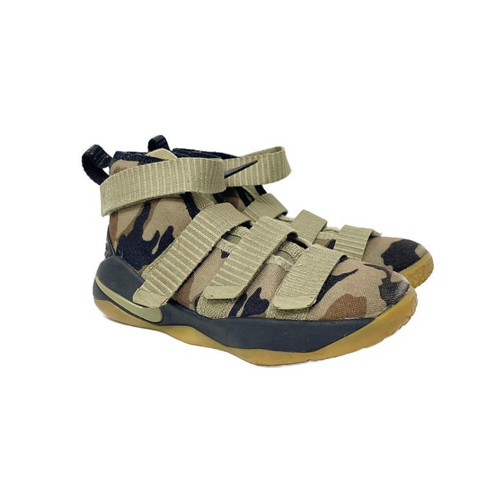 Kids 🏀 Nike LeBron Soldier Camo High-Top Sneakers ⛹️‍♂️